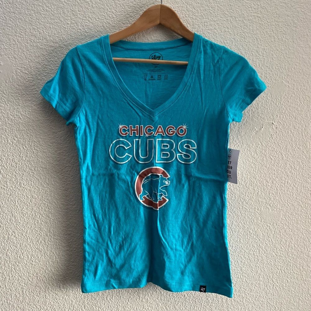 Chicago Cubs 47 Brand V-Neck T-Shirt Small NWT